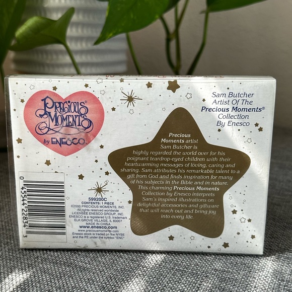 Enesco Precious Moments Photo Frame. “Friendship Blooms When We Are Together” - Picture 8 of 9